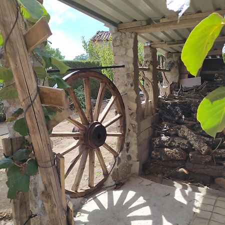 Casa Rural Mi Descanso Valdefuentes de Sangusín Екстериор снимка