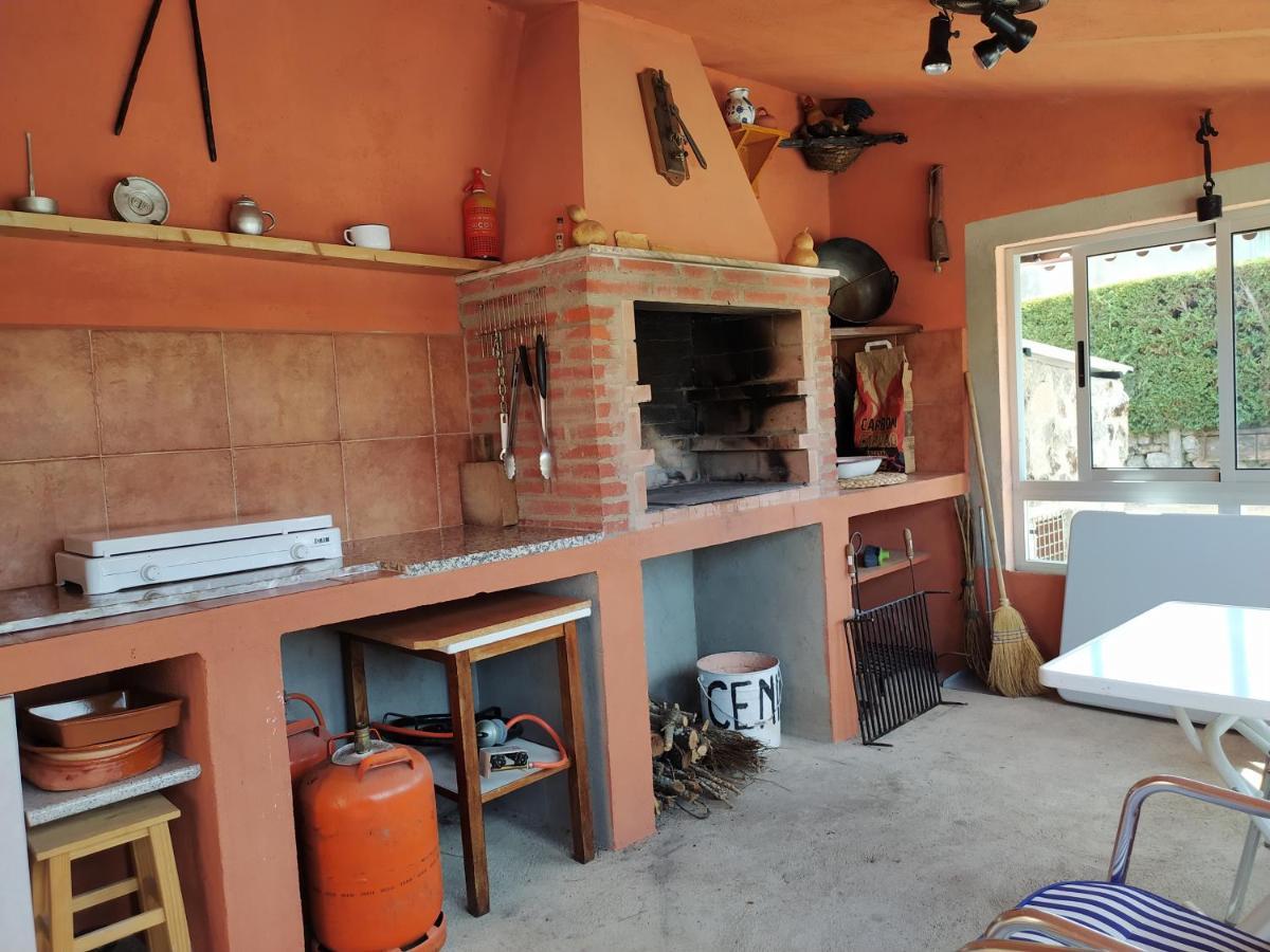 Casa Rural Mi Descanso Valdefuentes de Sangusín Екстериор снимка
