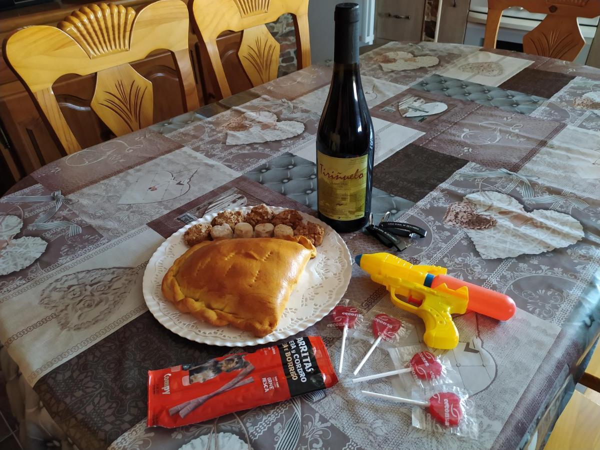 Casa Rural Mi Descanso Valdefuentes de Sangusín Екстериор снимка