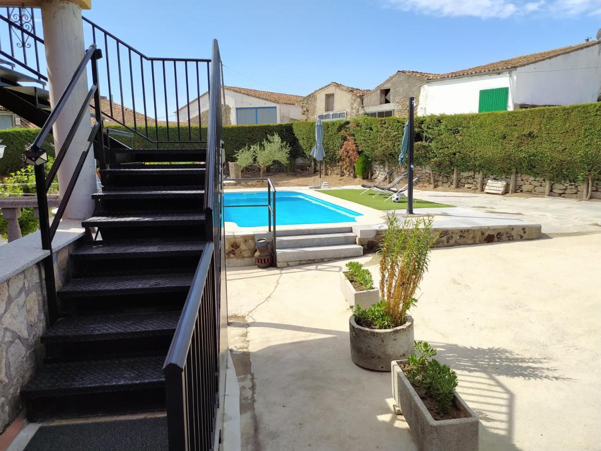 Casa Rural Mi Descanso Valdefuentes de Sangusín Екстериор снимка