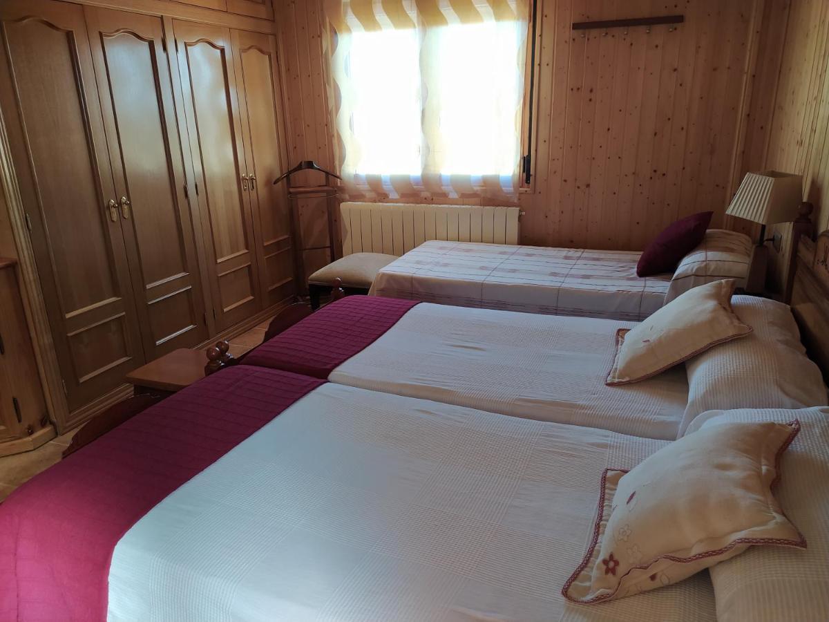 Casa Rural Mi Descanso Valdefuentes de Sangusín Екстериор снимка