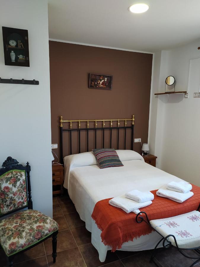 Casa Rural Mi Descanso Valdefuentes de Sangusín Екстериор снимка