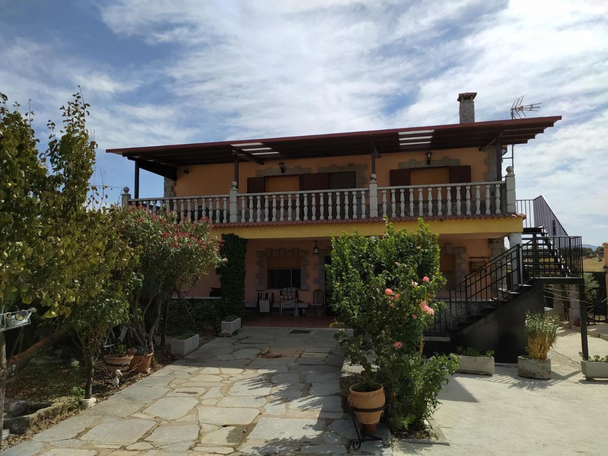 Casa Rural Mi Descanso Valdefuentes de Sangusín Екстериор снимка