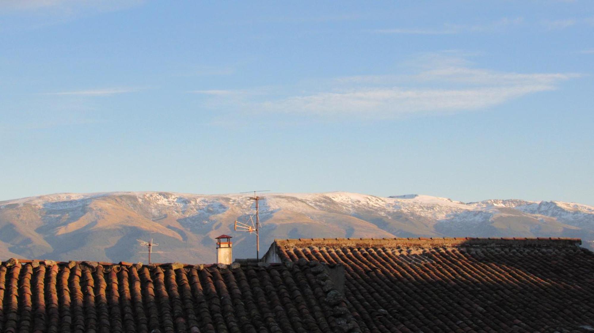 Casa Rural Mi Descanso Valdefuentes de Sangusín Екстериор снимка