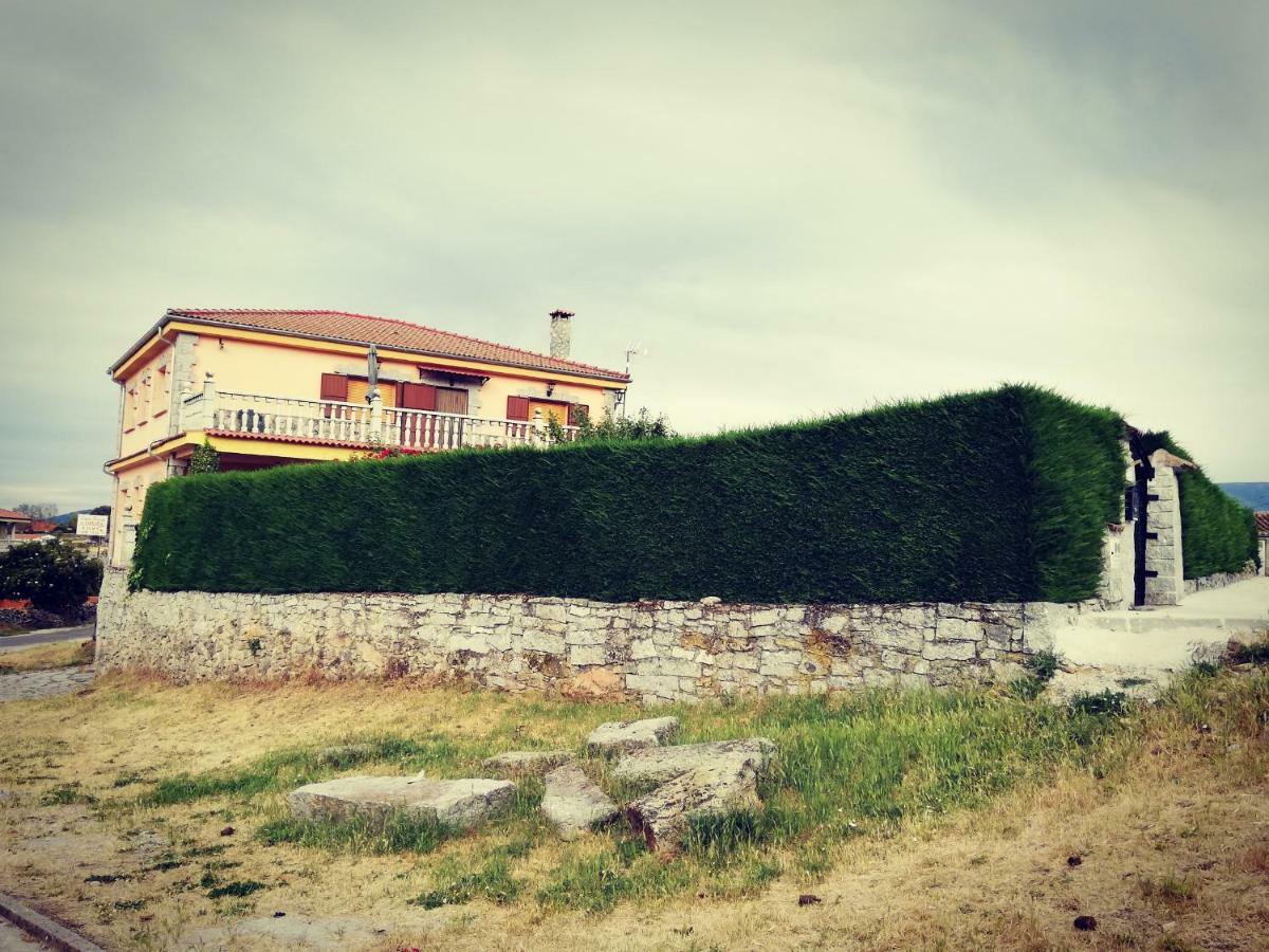 Casa Rural Mi Descanso Valdefuentes de Sangusín Екстериор снимка